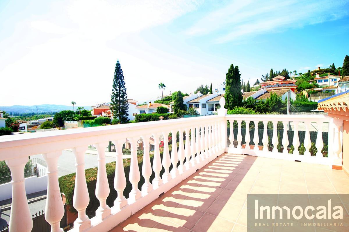 For sale of villa in Mijas