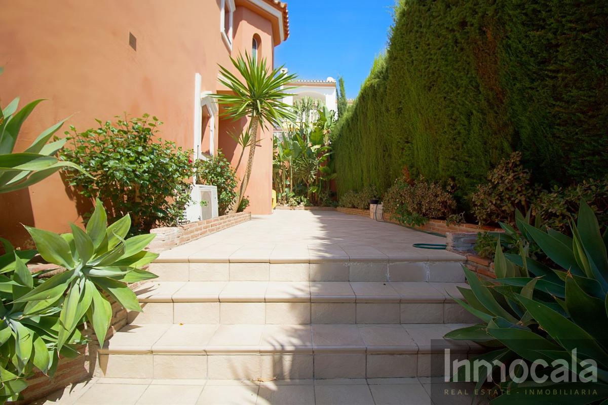 For sale of villa in Mijas