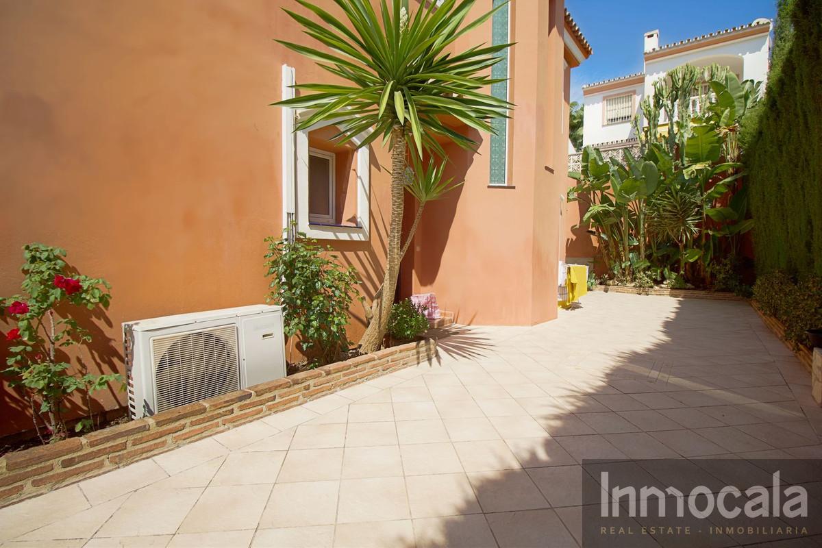 For sale of villa in Mijas