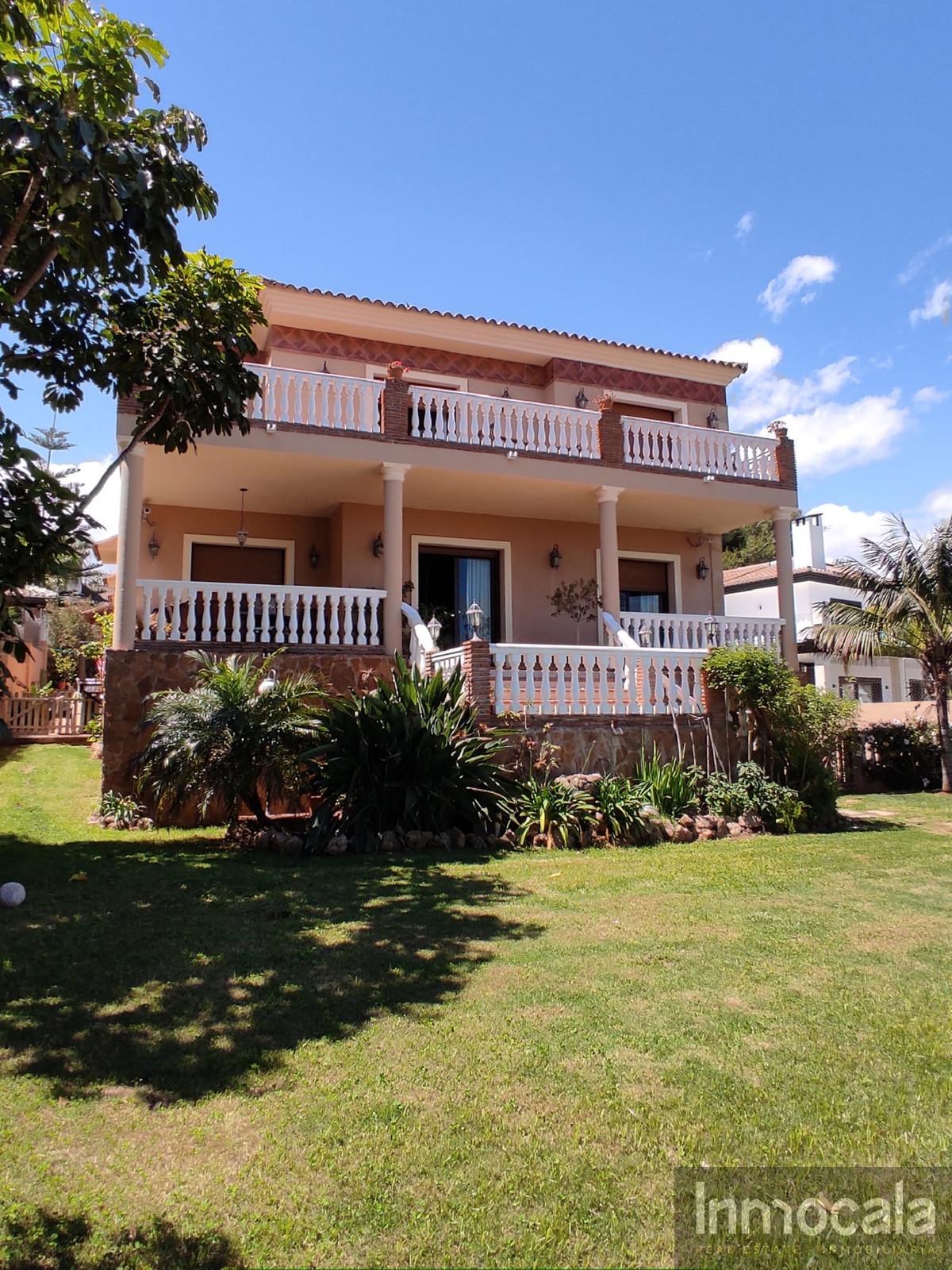 For sale of villa in Mijas Costa