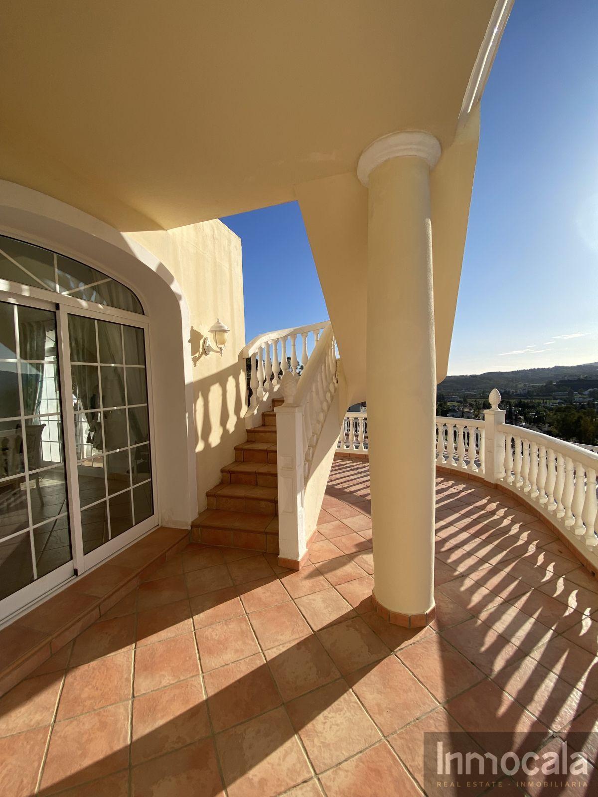 For sale of villa in Mijas Golf