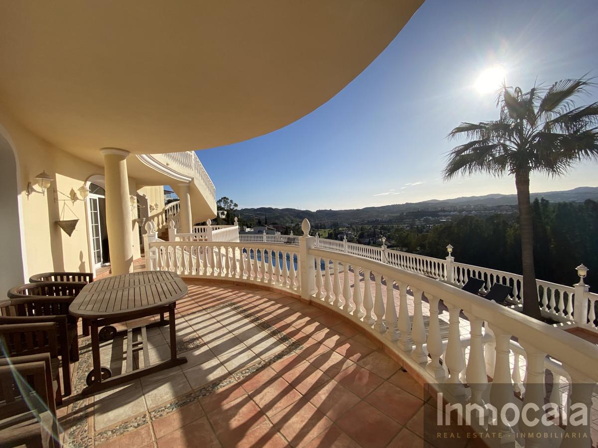 For sale of villa in Mijas Golf