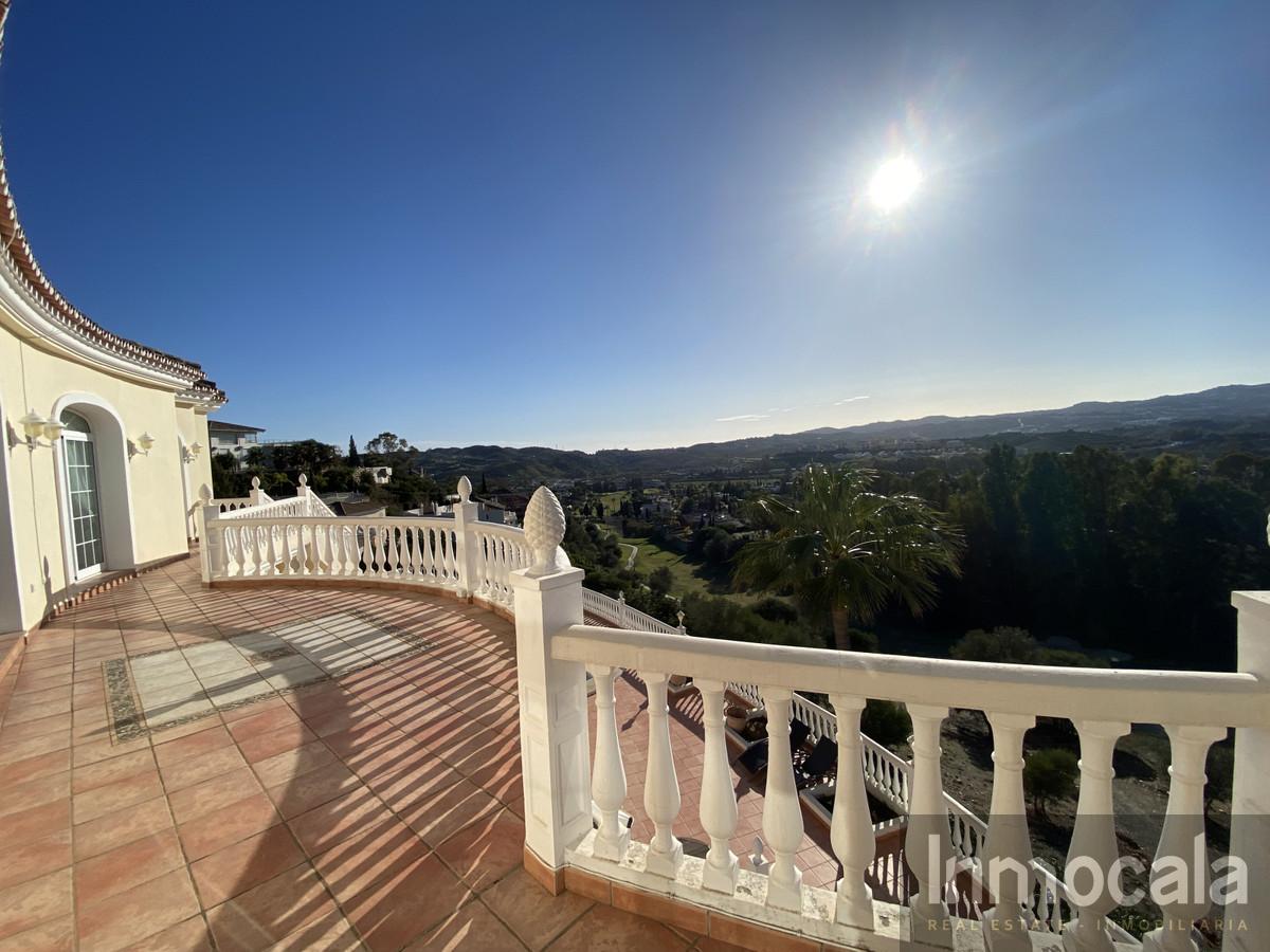 For sale of villa in Mijas Golf
