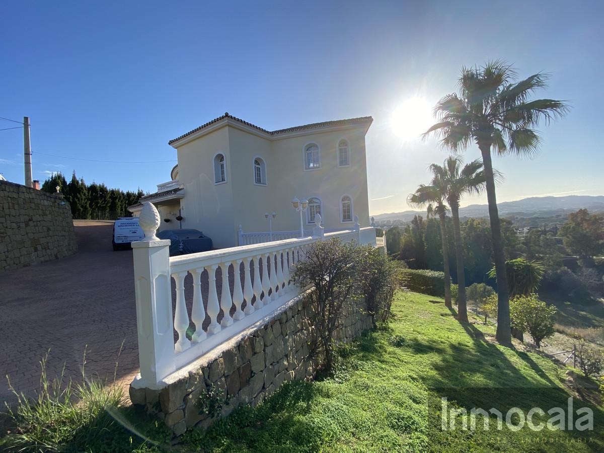 For sale of villa in Mijas Golf