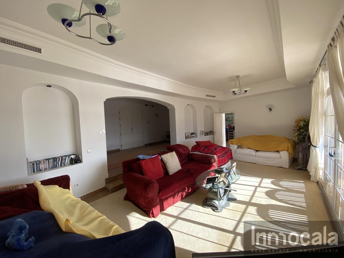 For sale of villa in Mijas Golf