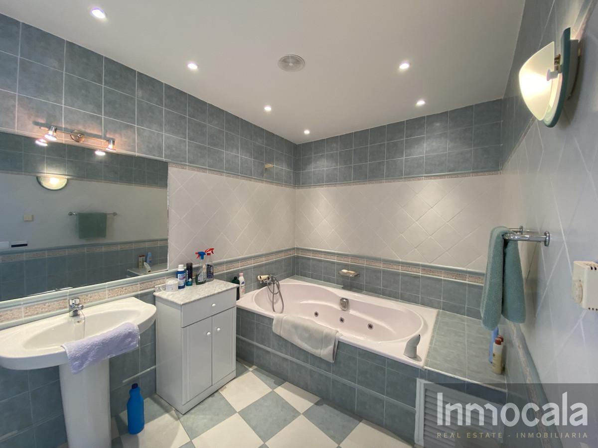 For sale of villa in Mijas Golf
