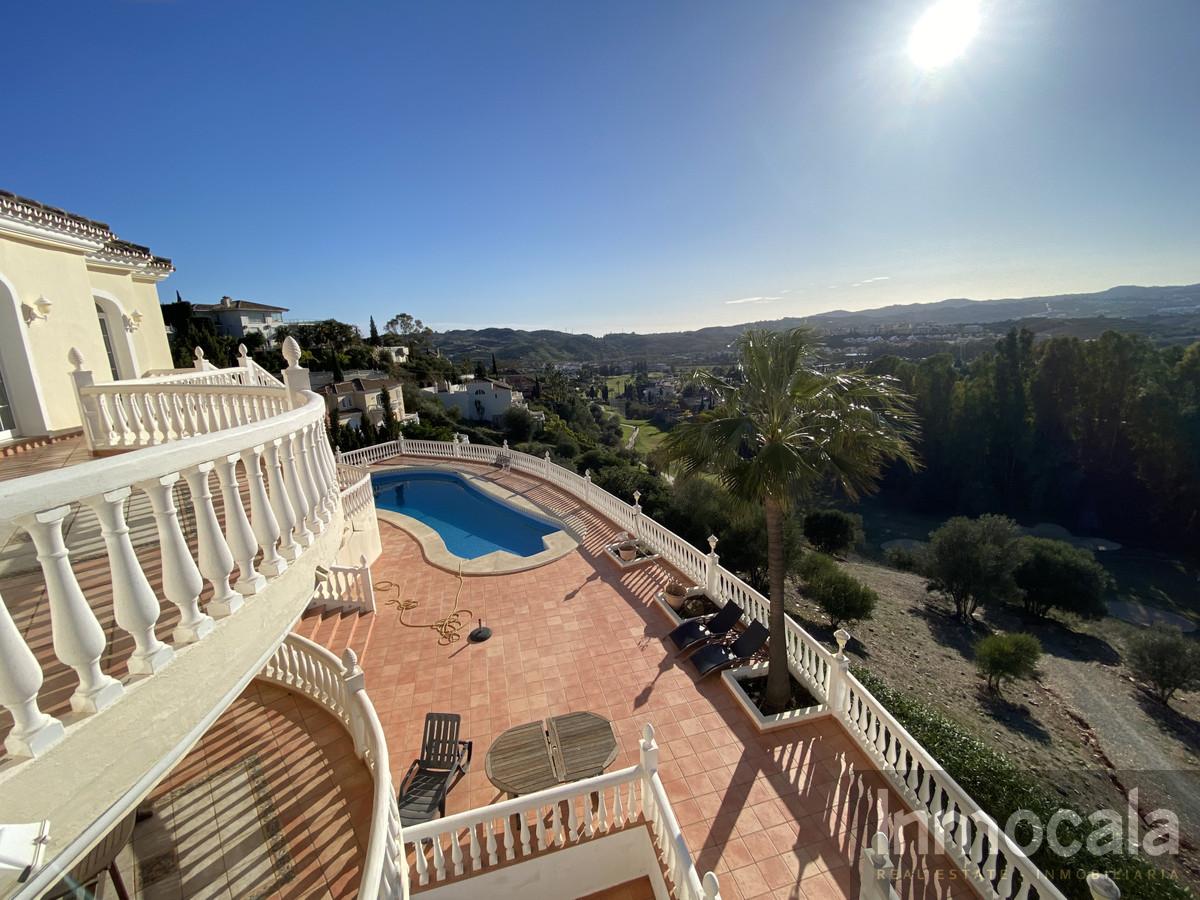 For sale of villa in Mijas Golf