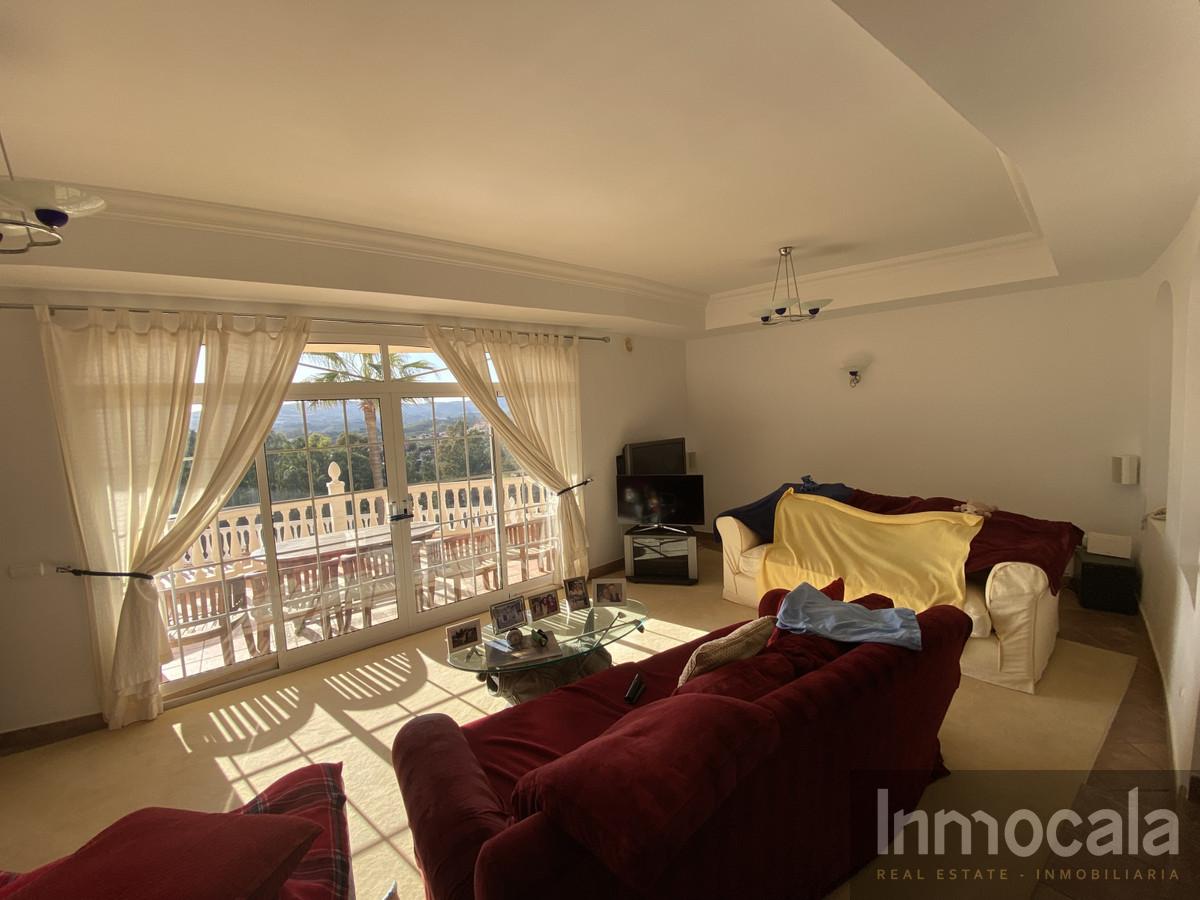 For sale of villa in Mijas Golf