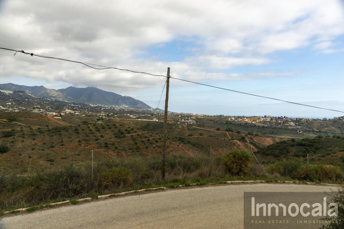 For sale of land in Mijas Golf