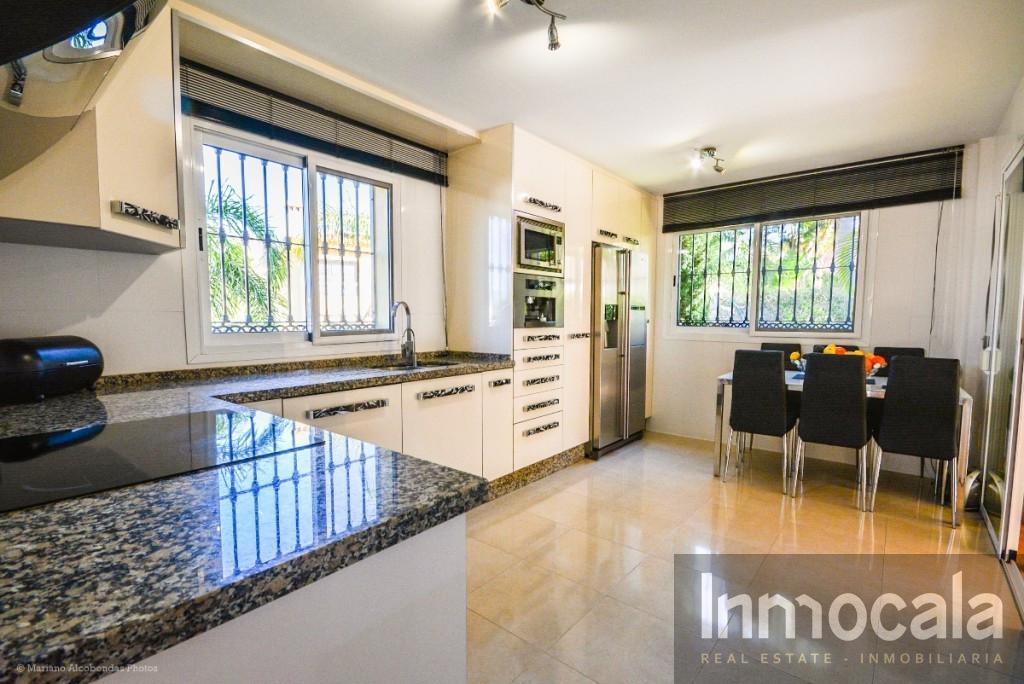 For sale of villa in Mijas Costa