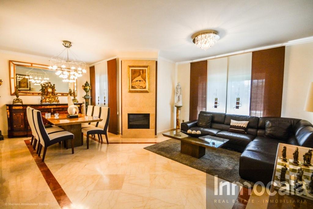 For sale of villa in Mijas Costa