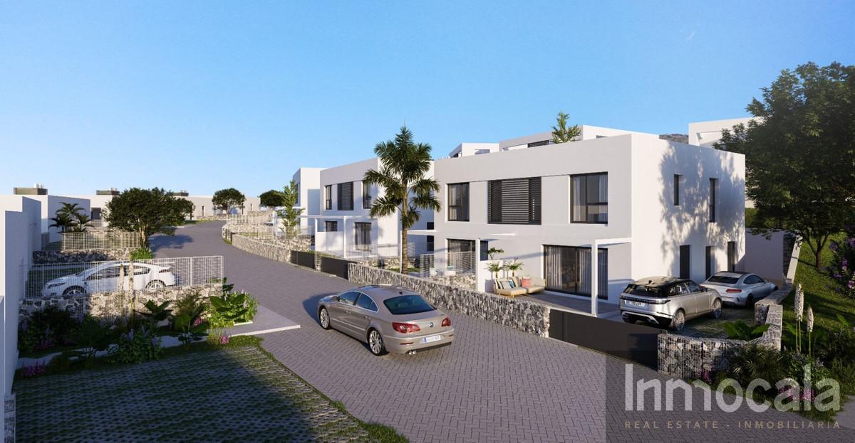For sale of villa in Mijas