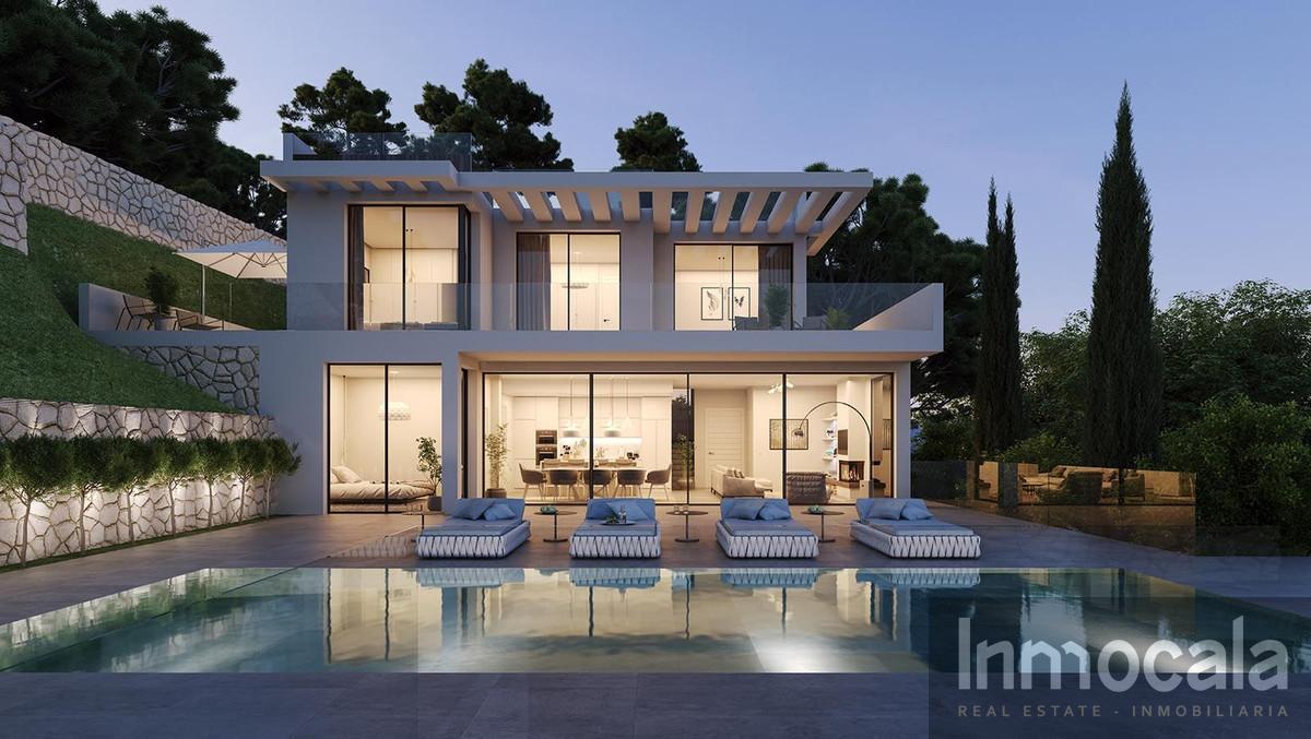 For sale of villa in Fuengirola