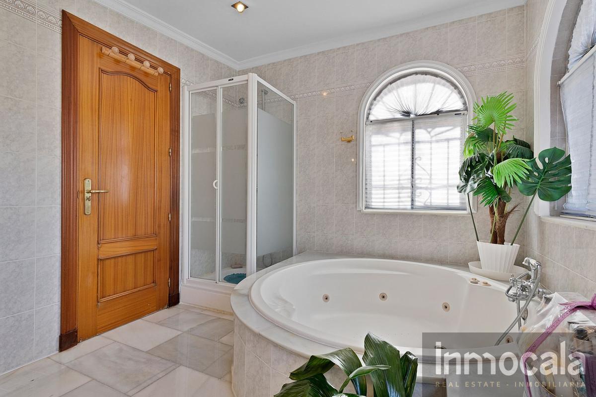 For sale of villa in Campo Mijas