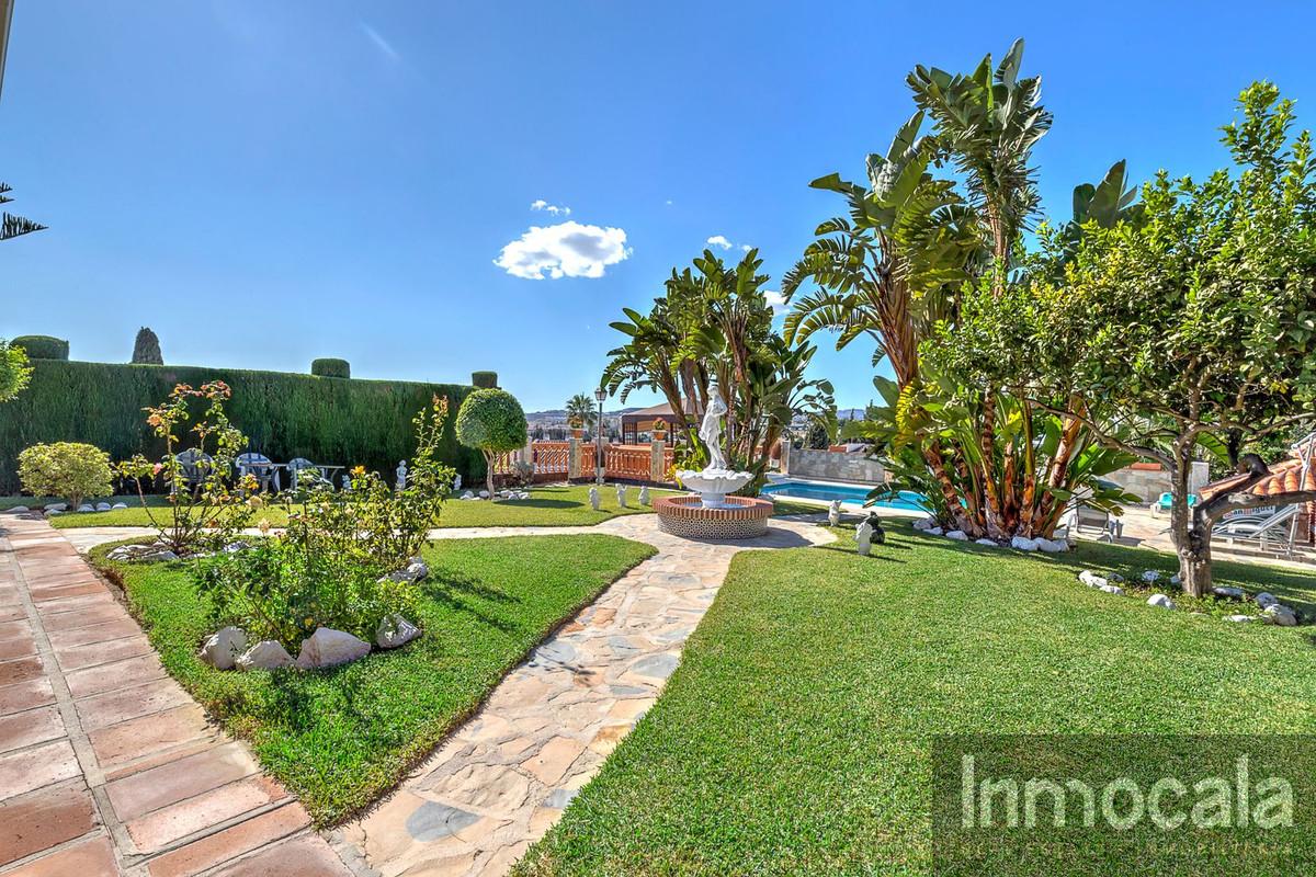 For sale of villa in Campo Mijas