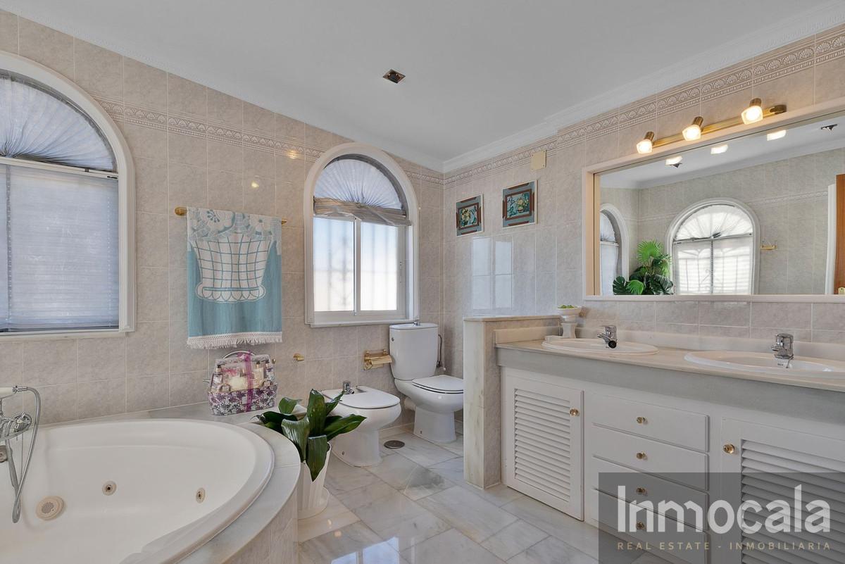 For sale of villa in Campo Mijas