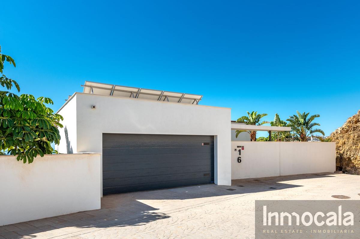 For sale of villa in La Cala de Mijas