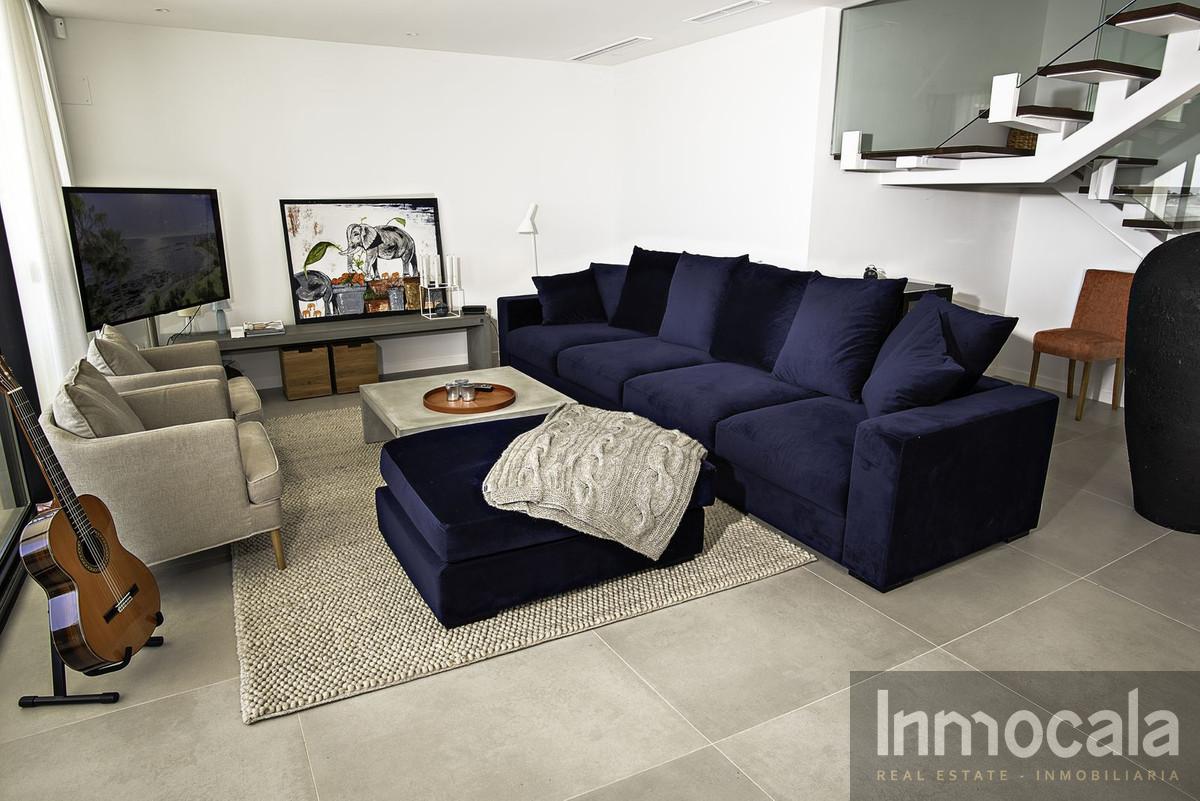For sale of villa in La Cala de Mijas