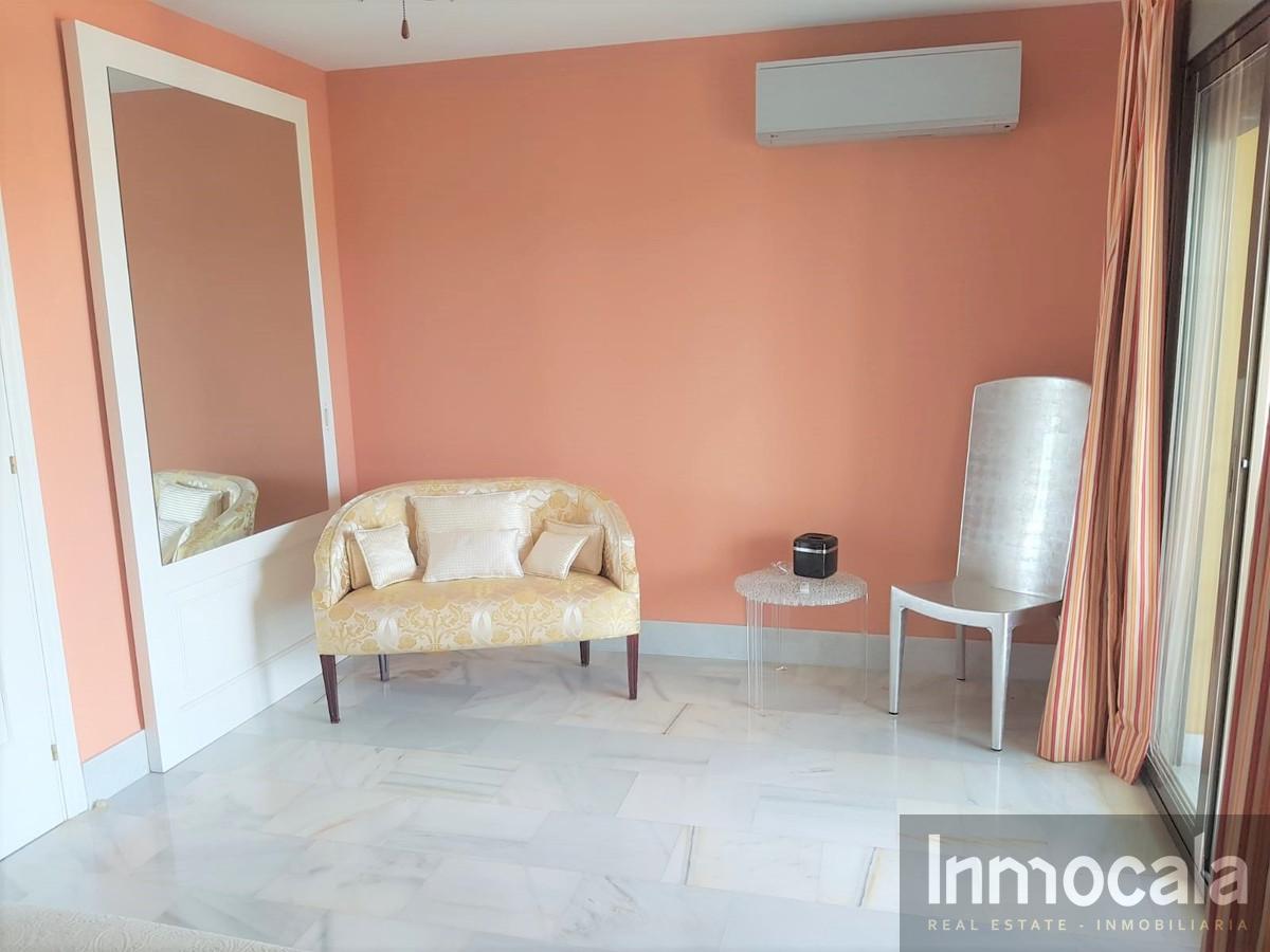 For sale of villa in Mijas Golf
