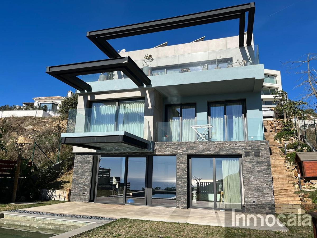 For sale of villa in Mijas