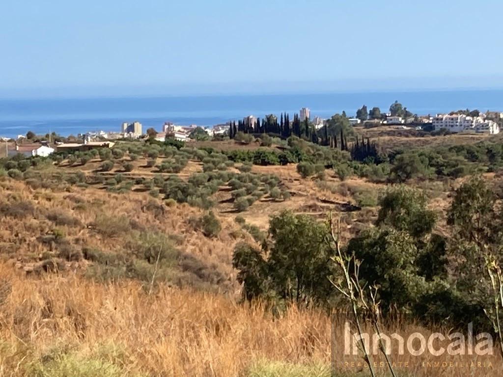 For sale of land in Mijas