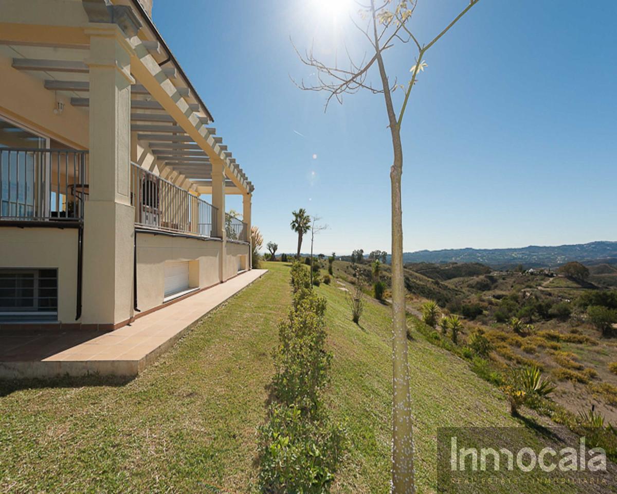 For sale of villa in Mijas