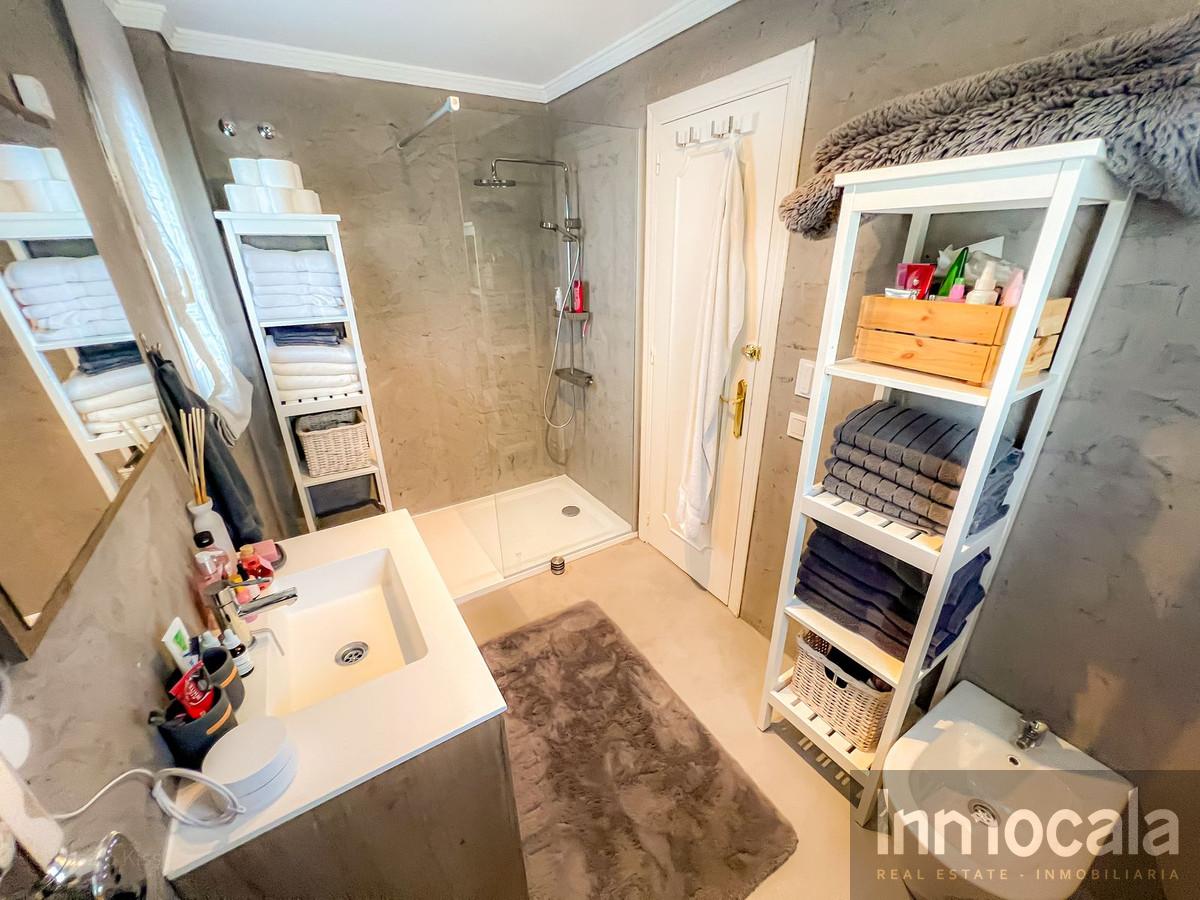 For sale of villa in Mijas