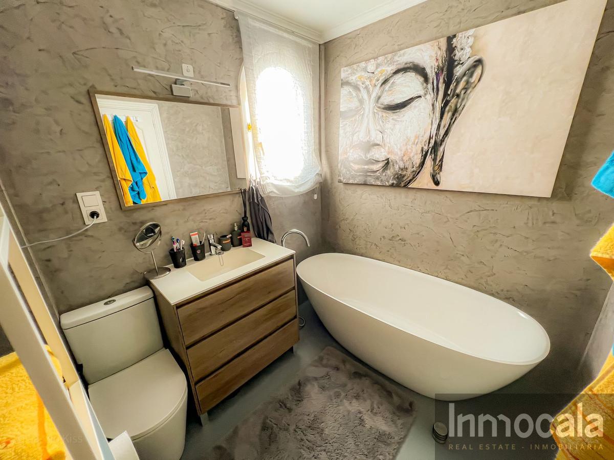 For sale of villa in Mijas