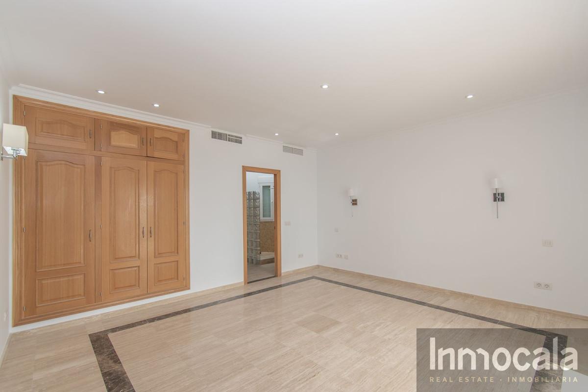 For sale of villa in Mijas