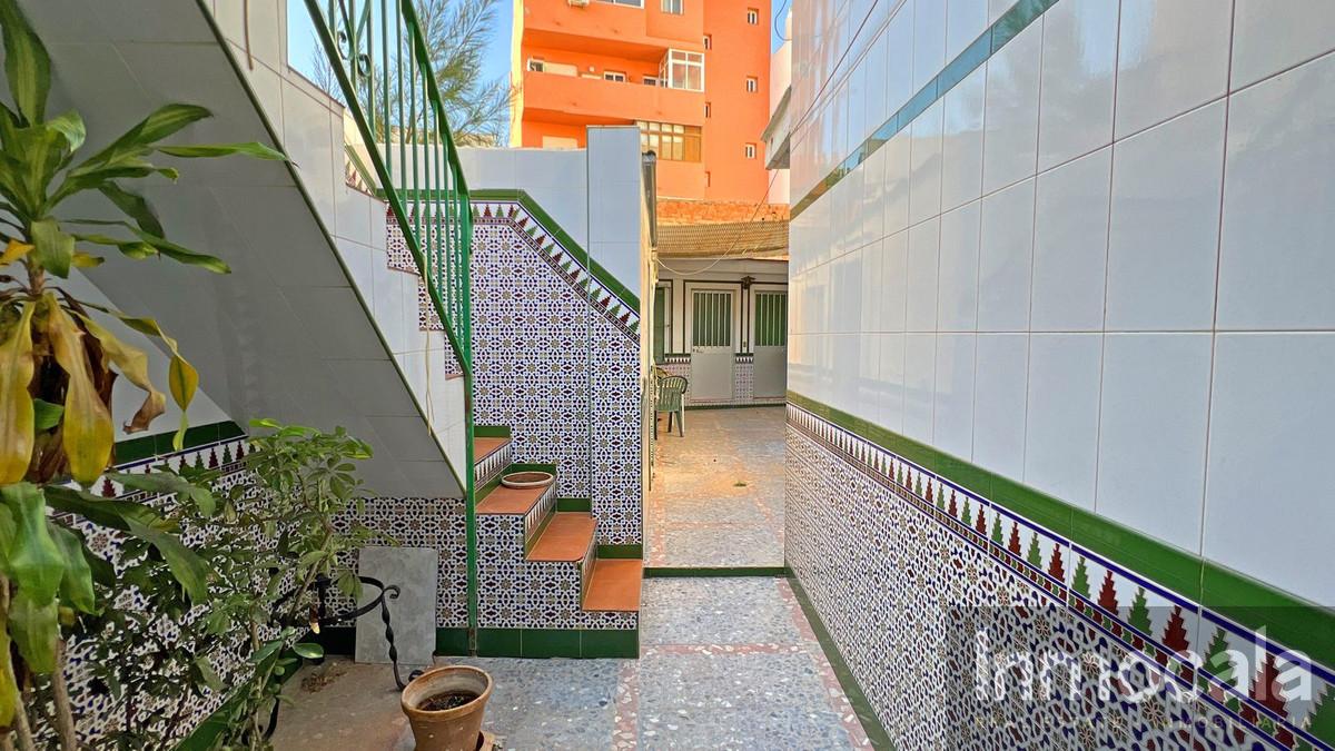 For sale of villa in Fuengirola