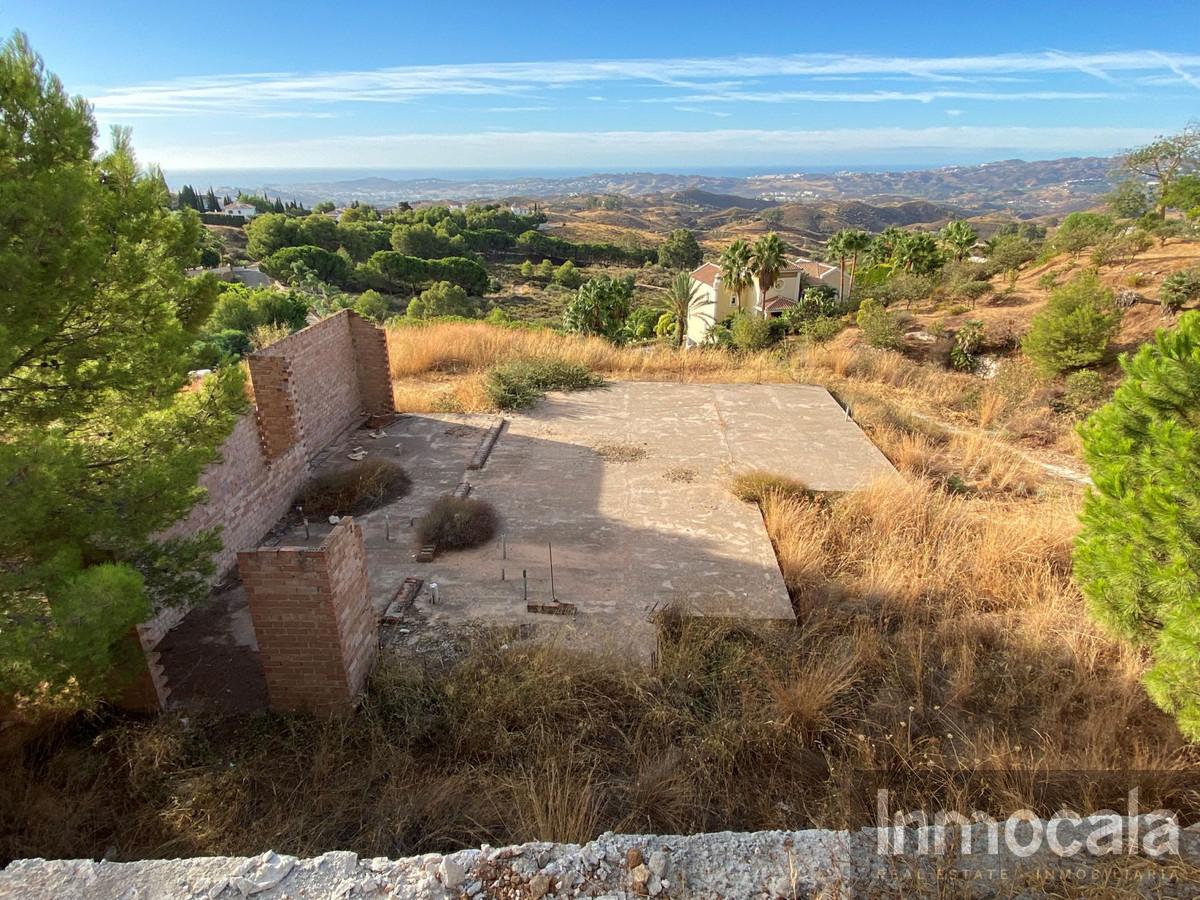 For sale of land in Mijas