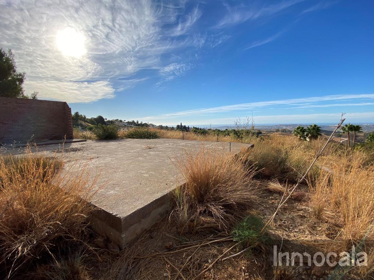 For sale of land in Mijas