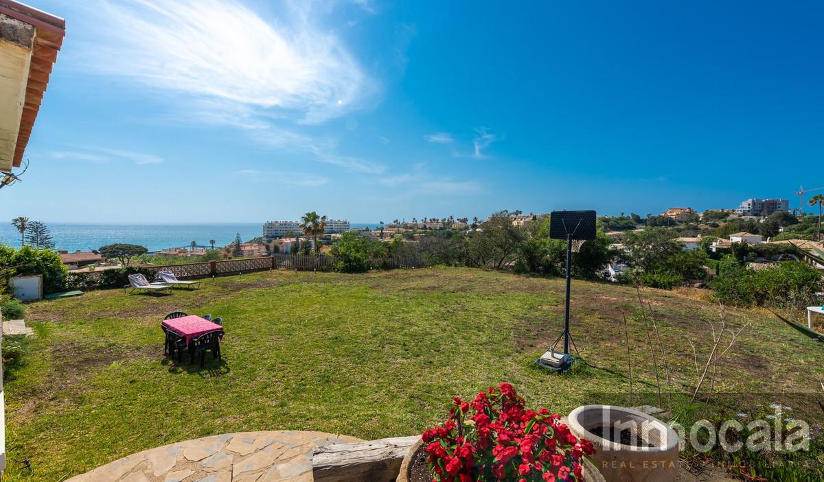 For sale of villa in Mijas Costa