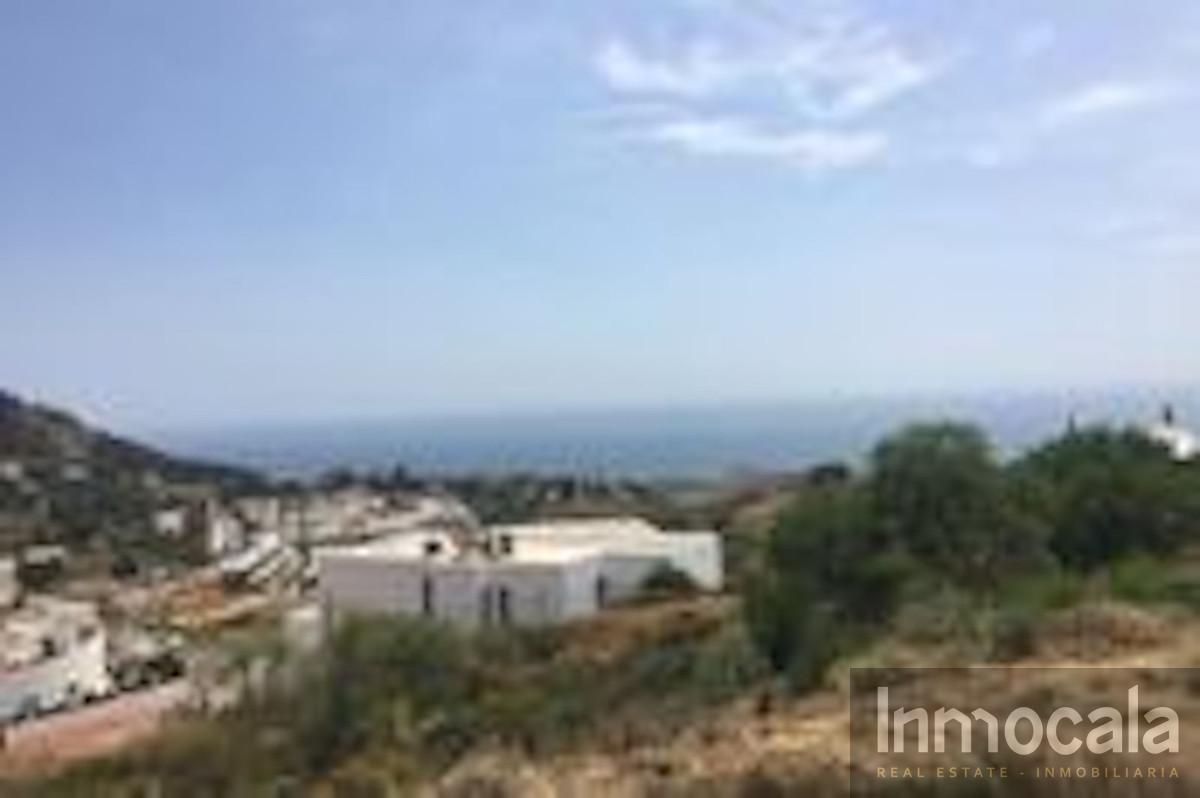 For sale of land in Mijas