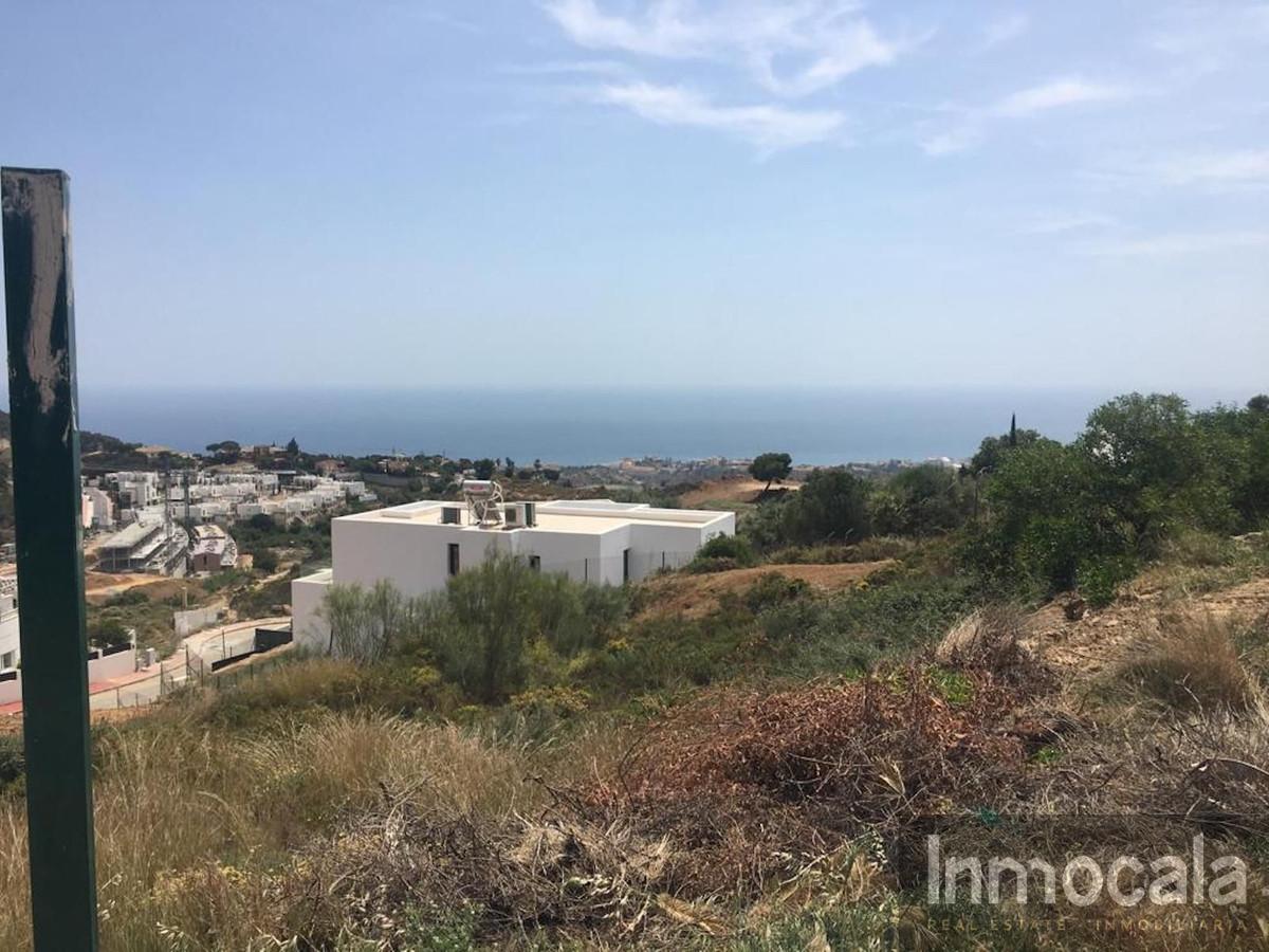 For sale of land in Mijas