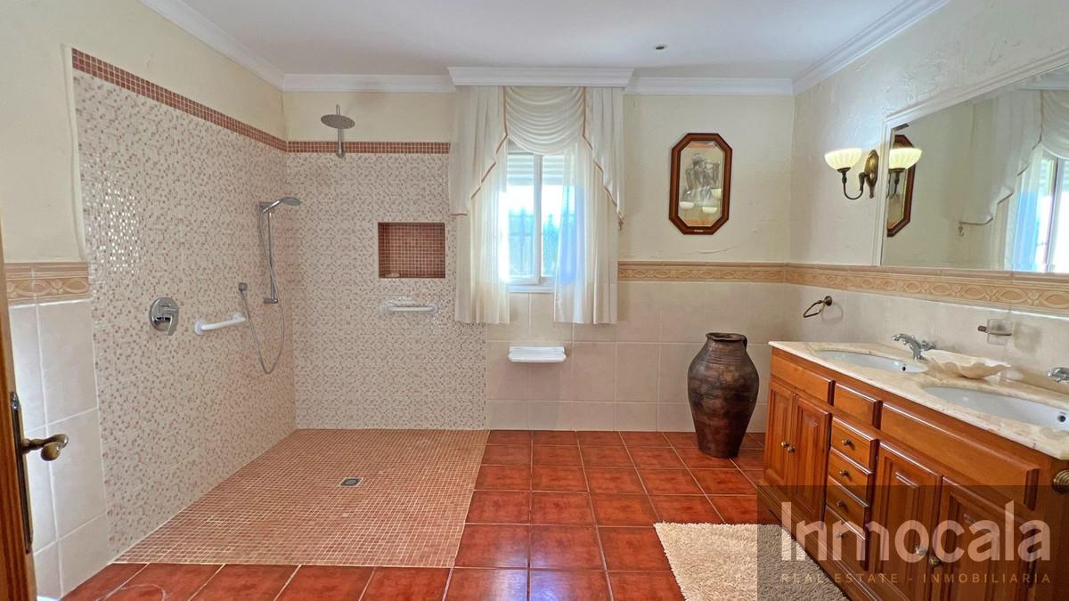 Venta de villa en La Cala de Mijas