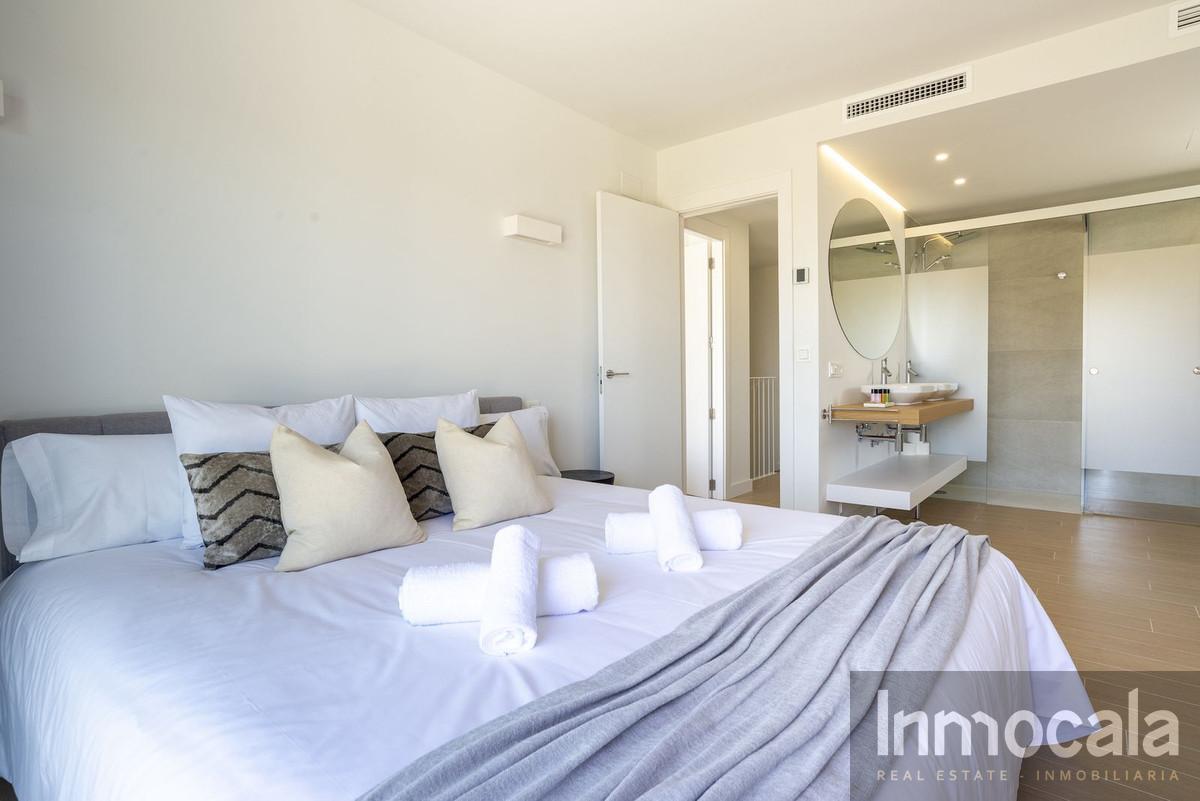 For sale of villa in Mijas