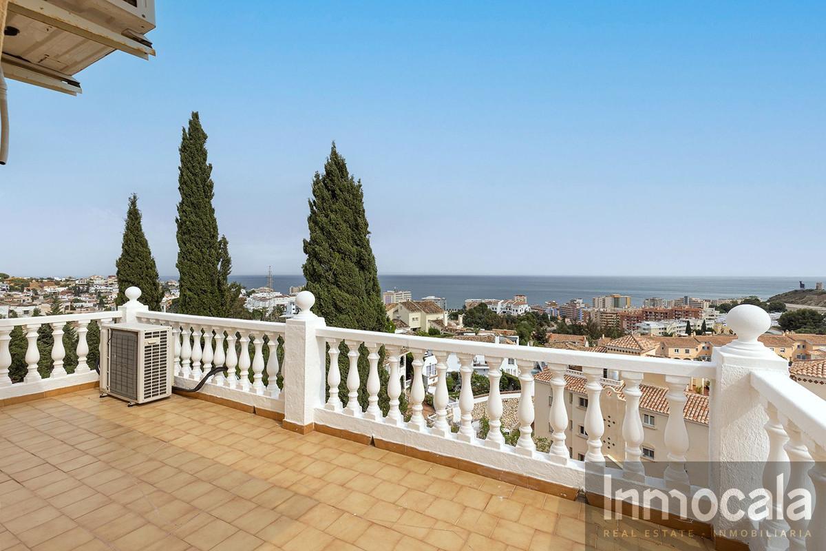 For sale of villa in Fuengirola
