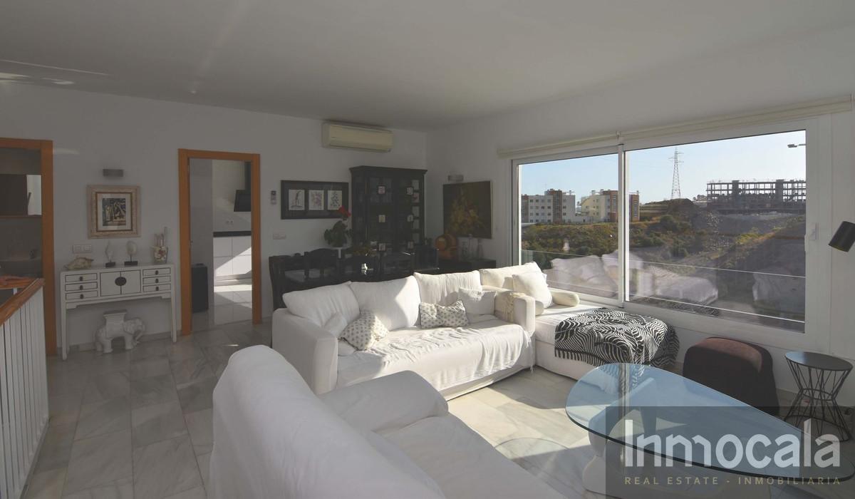 For sale of villa in Fuengirola