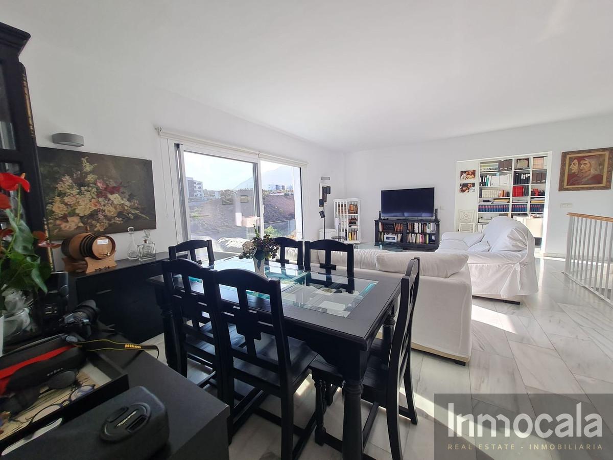 For sale of villa in Fuengirola