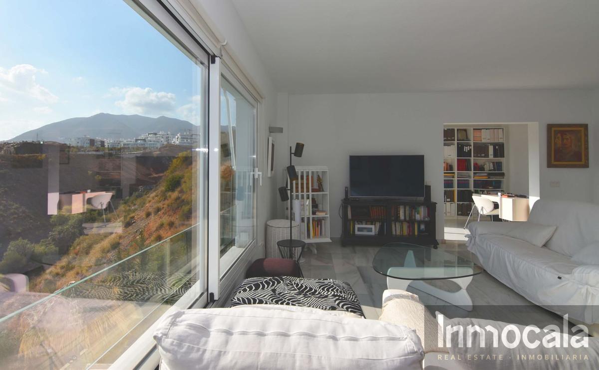 For sale of villa in Fuengirola