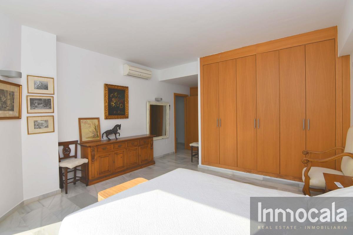 For sale of villa in Fuengirola