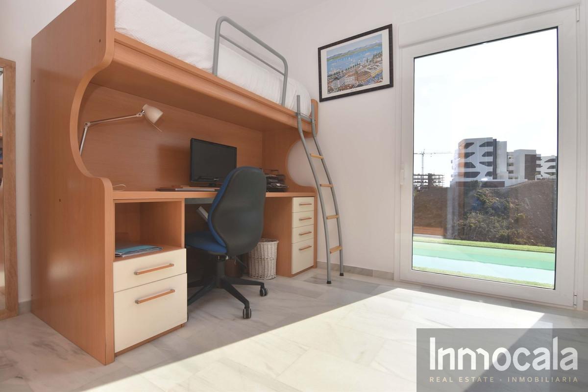 For sale of villa in Fuengirola