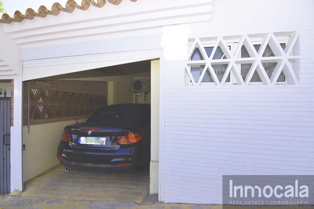For sale of villa in Fuengirola