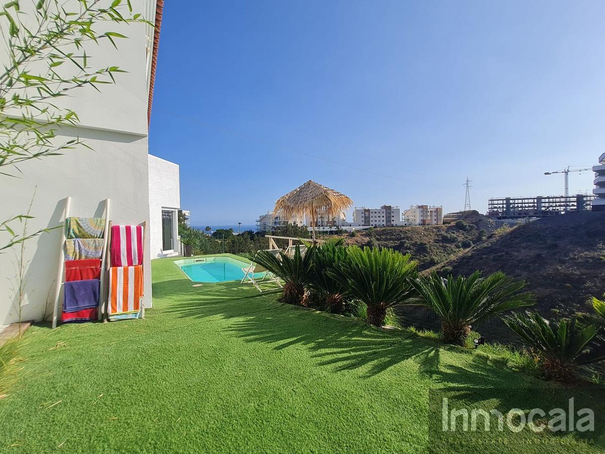 For sale of villa in Fuengirola