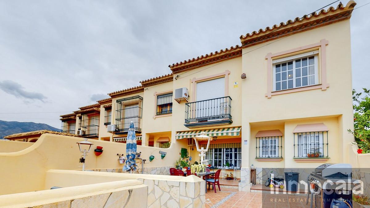 For sale of villa in Mijas