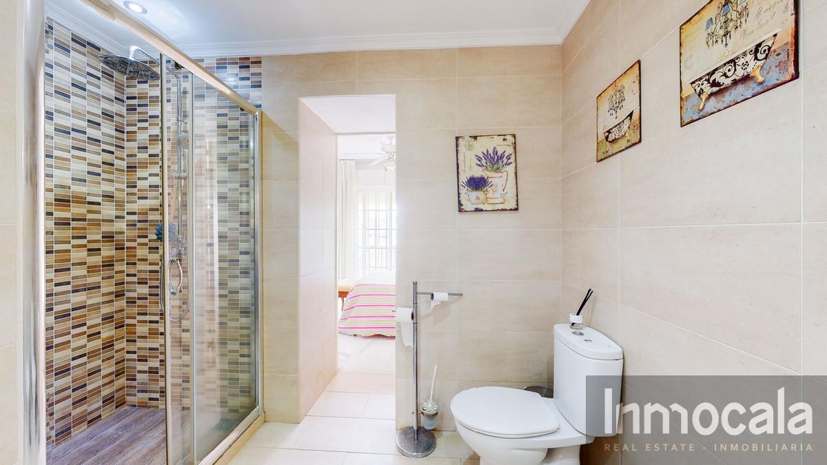 For sale of villa in Mijas