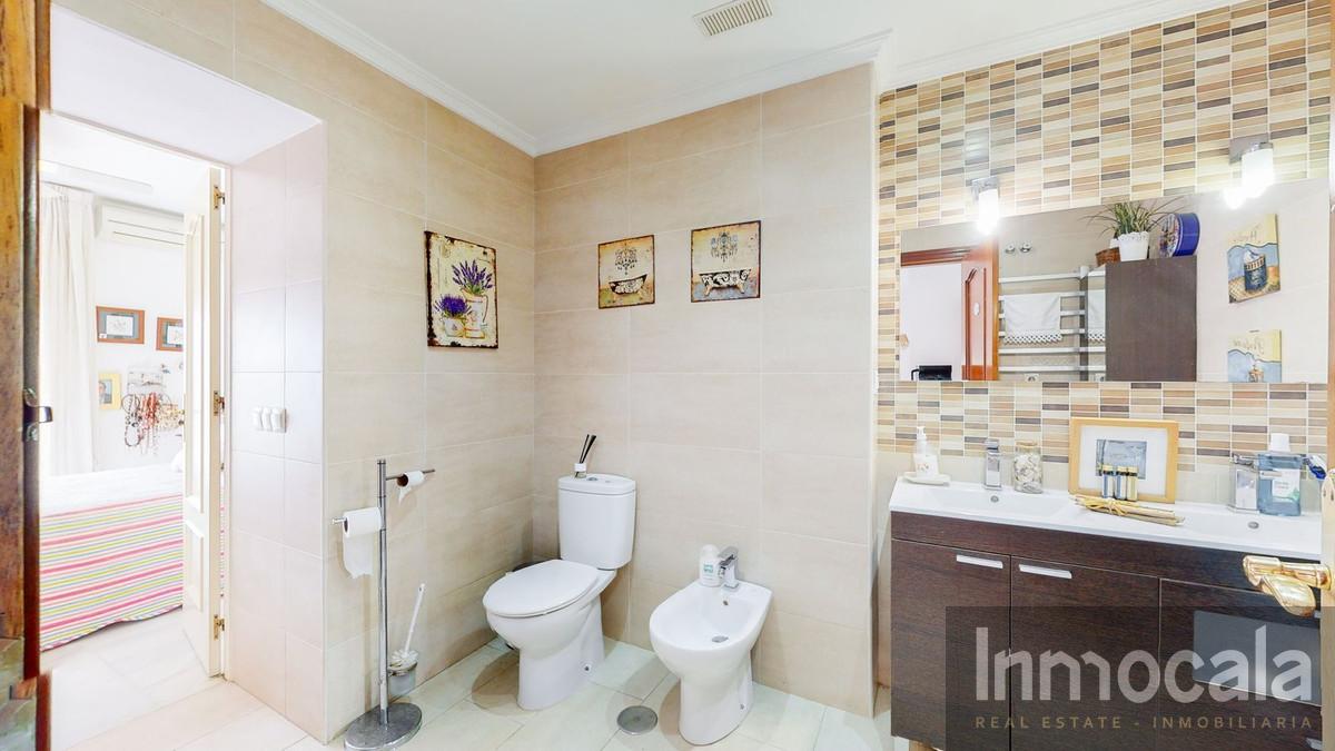 For sale of villa in Mijas