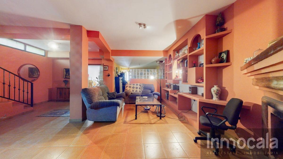 For sale of villa in Mijas