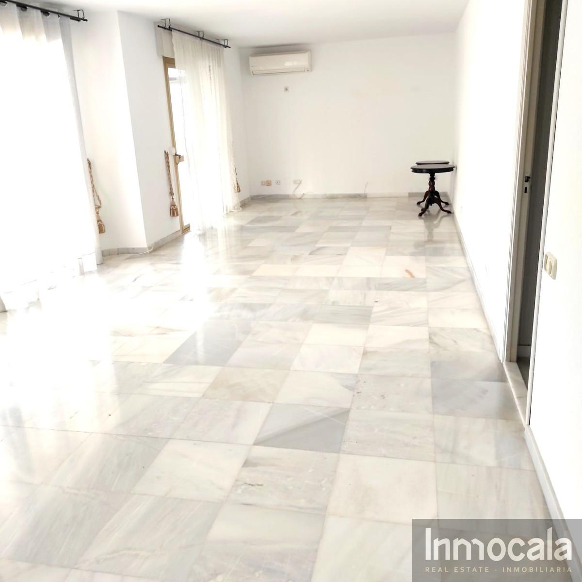 For sale of apartment in Fuengirola